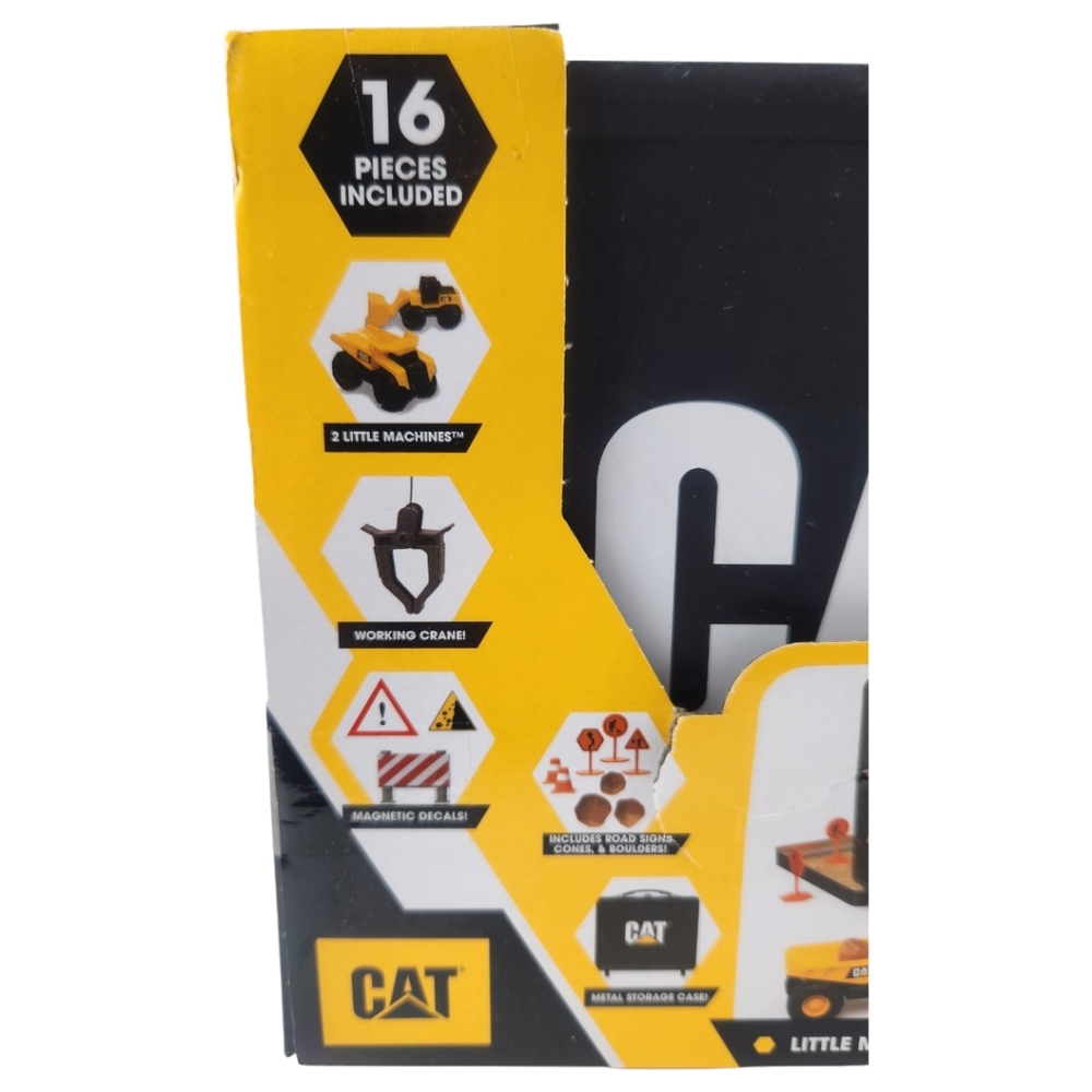 CAT Construction Little Machines Store N Go Playset New In Box 16 Pieces - Picture 2 of 13